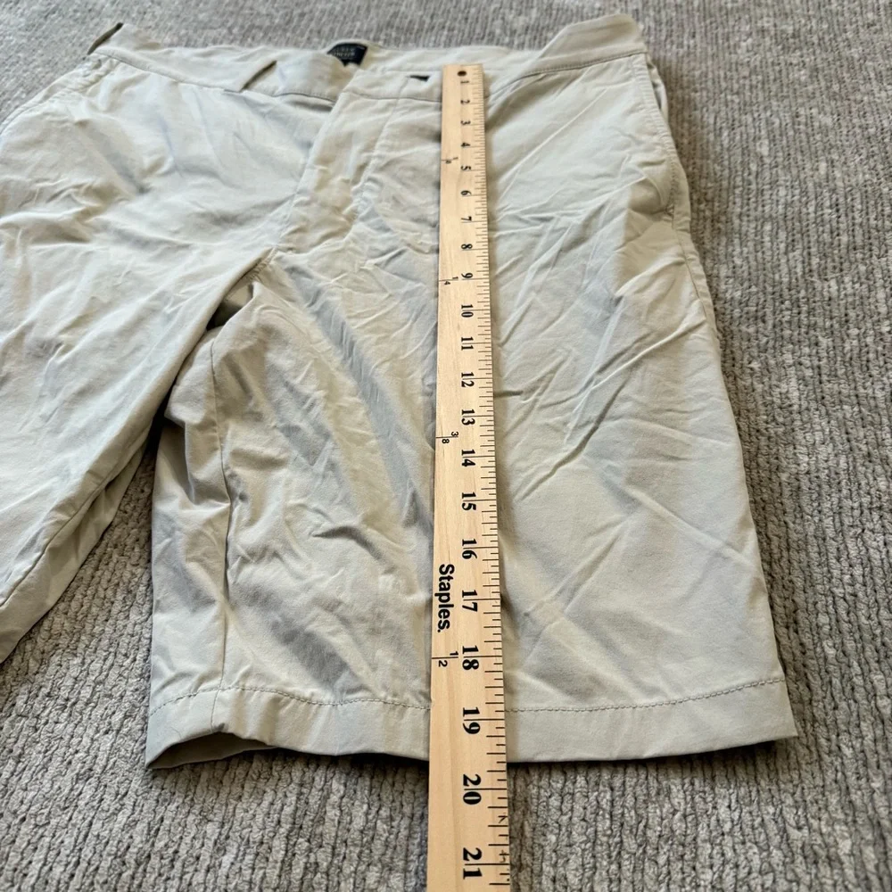 J.Crew Stretch Classic Shorts Men’s 35W Khaki Nylon Blend 10”‎ Inseam
